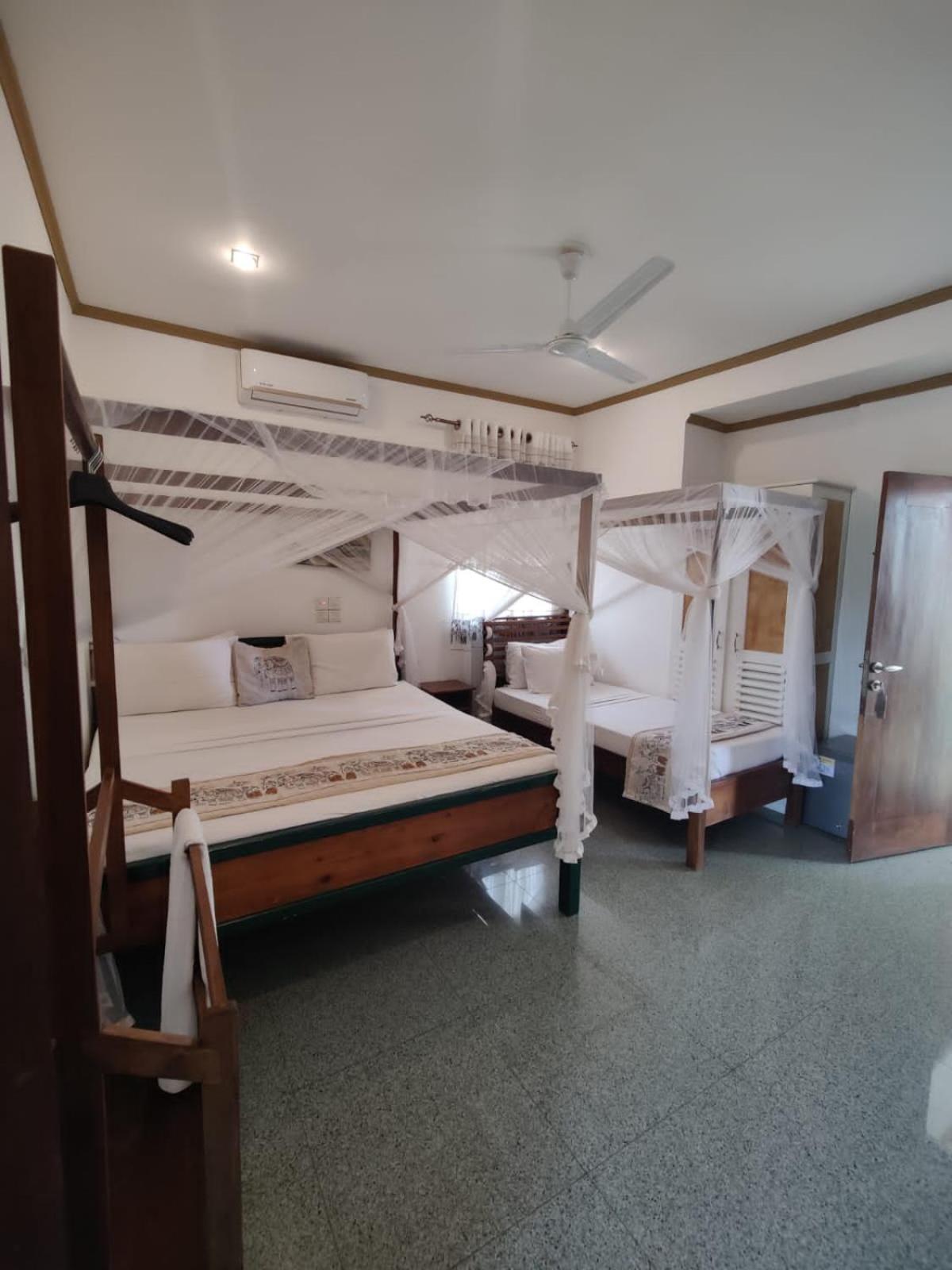 Suriya Arana Bed & Breakfast Негомбо Екстериор снимка
