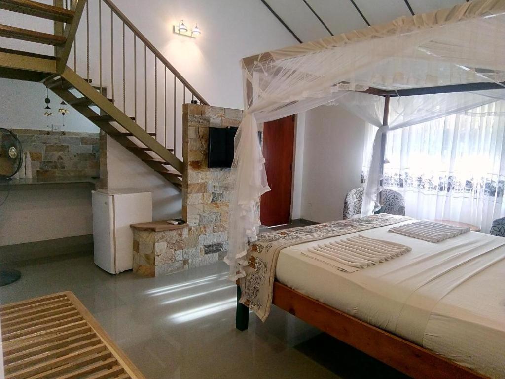 Suriya Arana Bed & Breakfast Негомбо Екстериор снимка