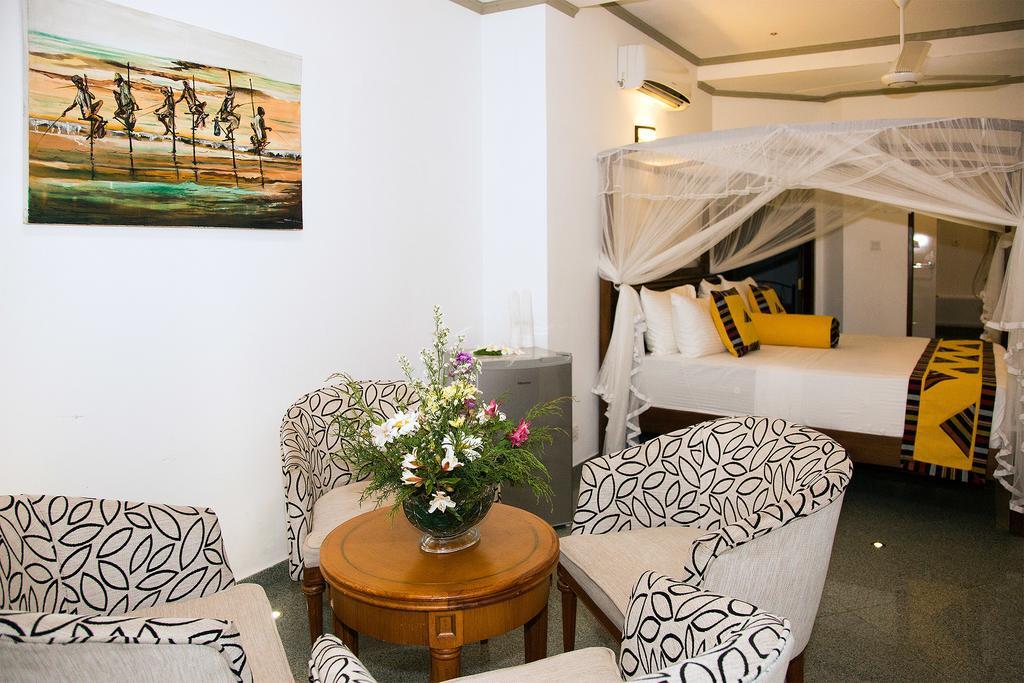 Suriya Arana Bed & Breakfast Негомбо Екстериор снимка