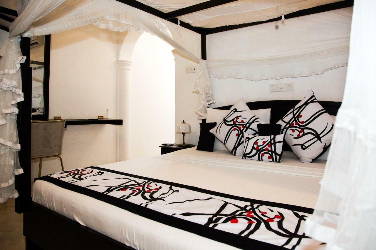 Suriya Arana Bed & Breakfast Негомбо Екстериор снимка